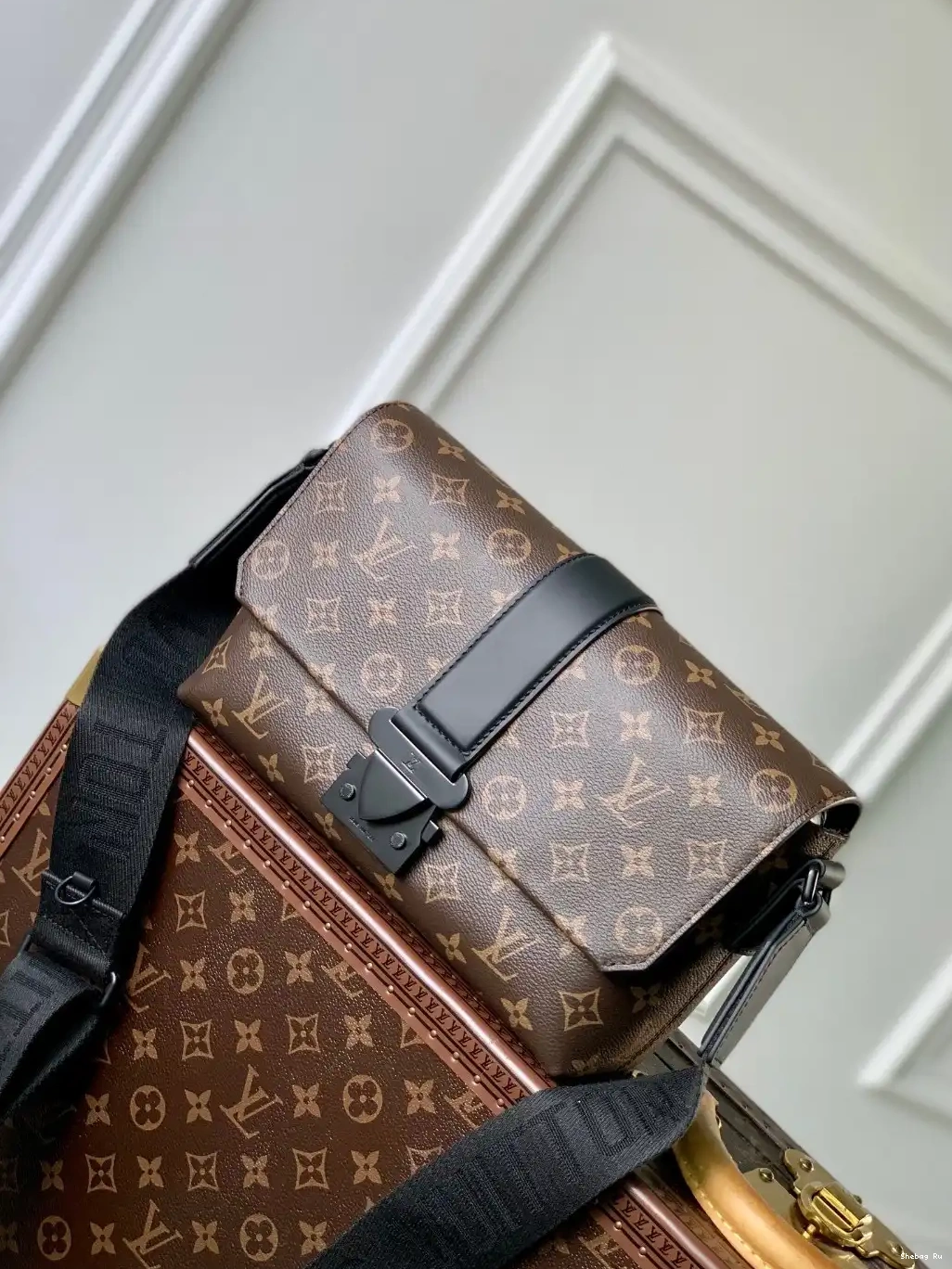 Messenger VUITTON LOUIS S-Cape 0630
